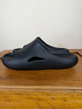 NEW Crocs Mellow Recovery Slide Sandals Black Men’s 10 Women’s 12